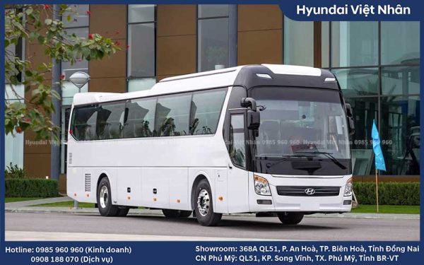 Hyundai Universe - xe khách 47 chỗ cao cấp