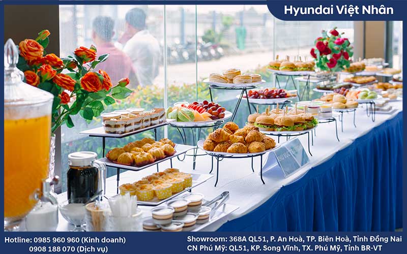 Thưởng thức tiệc teabreak hấp dẫn