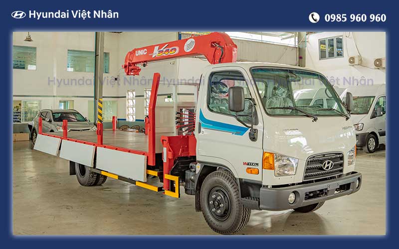 Xe thùng lửng gắn cẩu