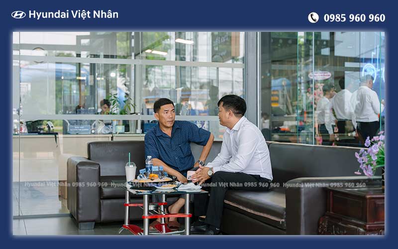 Khách hàng mua xe tải Hyundai tại Vũng Tàu
