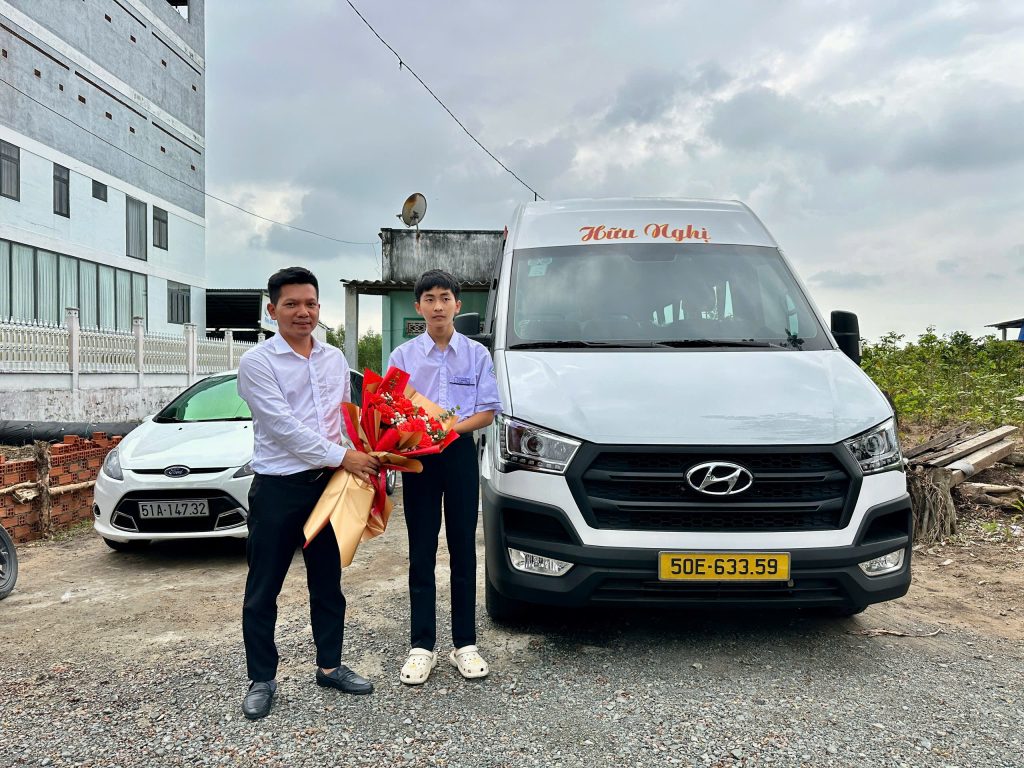 bàn giao xe tháng 12