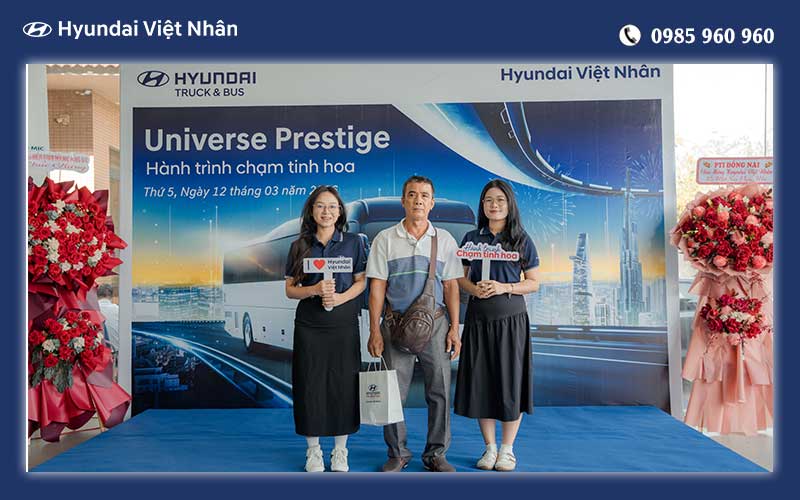 Khách hàng check in sự kiện