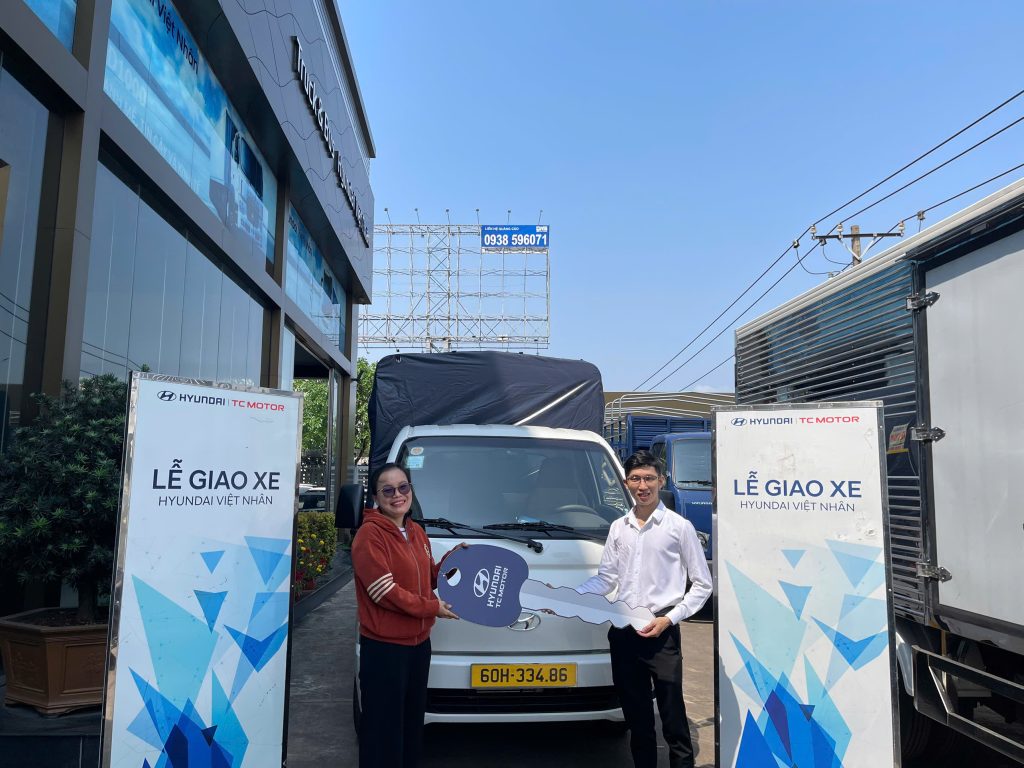 BÀN GIAO XE THÁNG 03