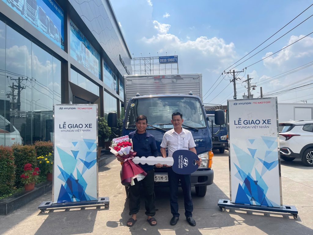 bàn giao xe tháng 3