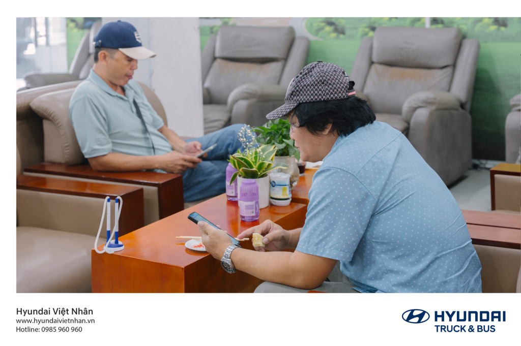 khach-hang-trong-su-kien-service-day